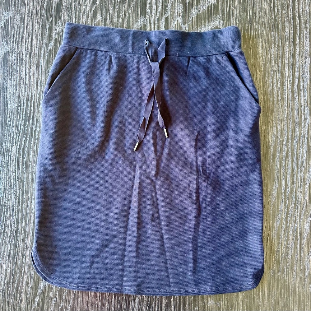 C&C California Knee-Length Navy Blue Cotton Skirt with Drawstring Curved Hem, S